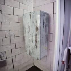 Подвесной шкафчик с покрытием HPL 3167 gloss